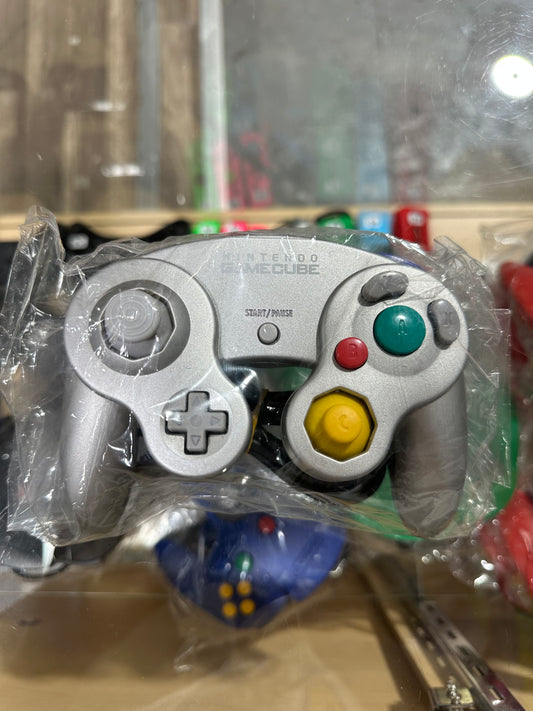 Nintendo GameCube Controller - Silver