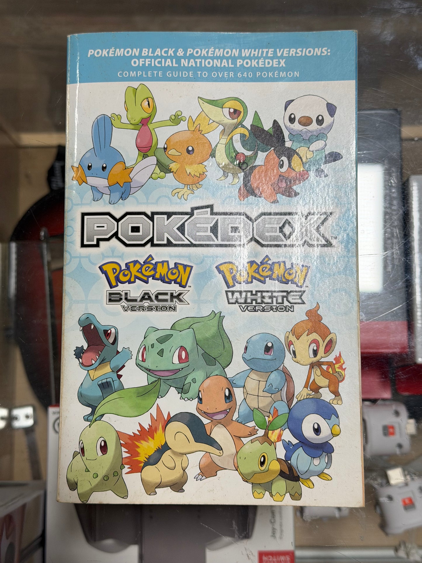 Pokémon Black and Pokemon White Pokédex Guide - With National Dex Strategy Guide