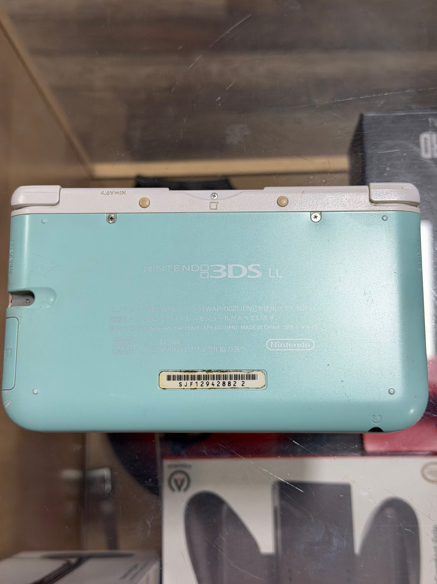 Light Blue Nintendo 3DS XL Handheld System With Charger (Region Free)(JAPANESE TO US) 822