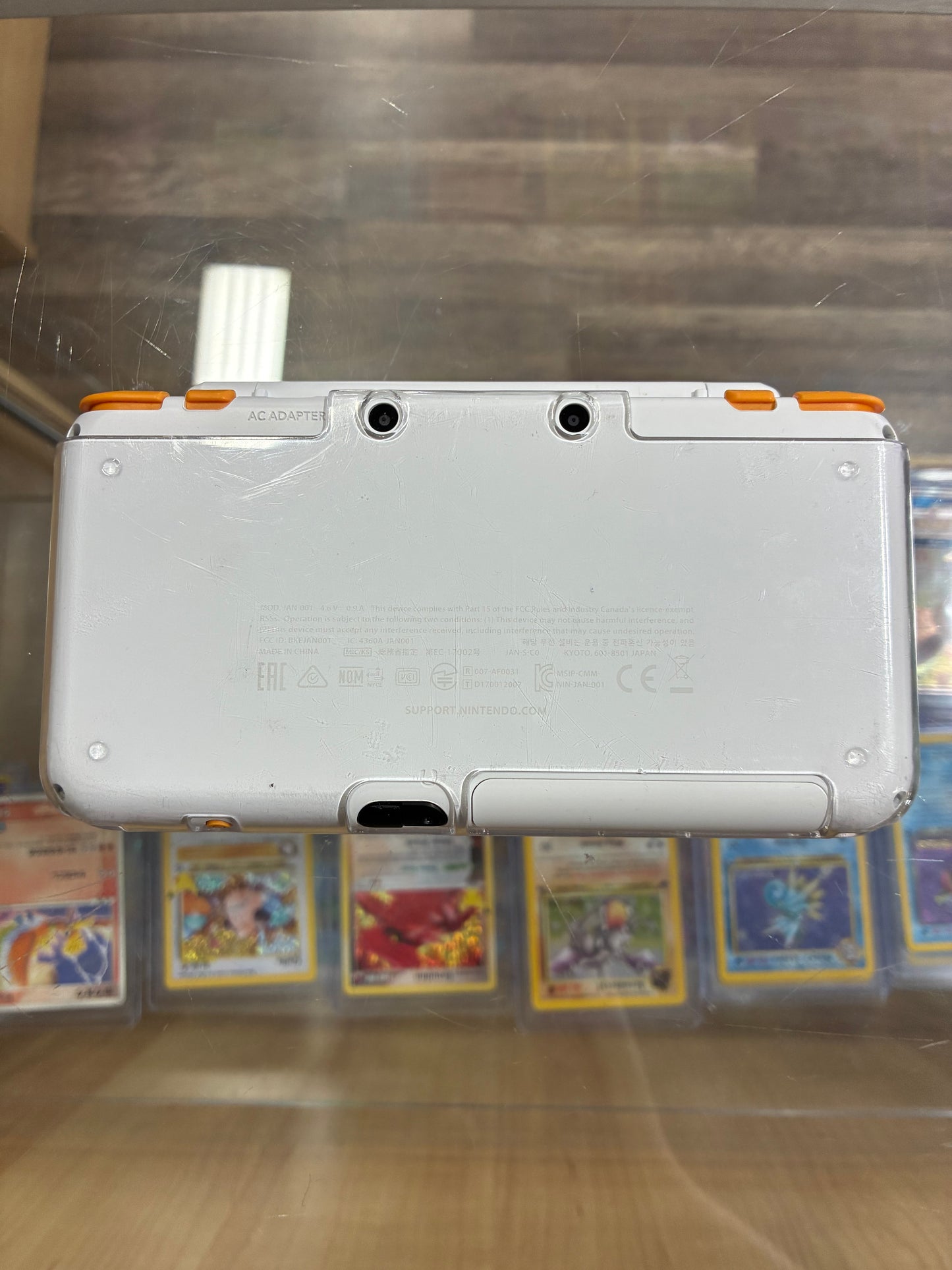 New Nintendo 2DS XL White + Orange Nintendo with Charger (586)