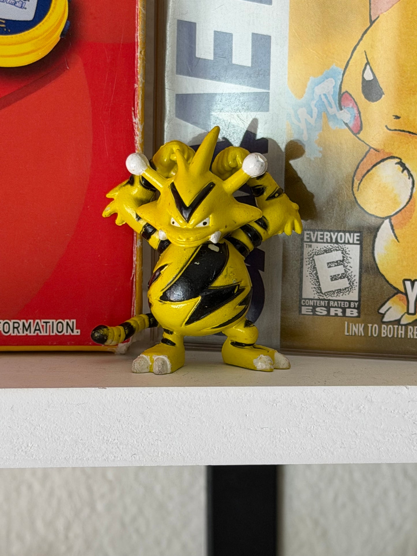 Electabuzz Tomy Pokemon Figure