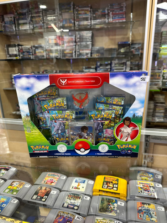 Pokemon GO Special Collection - Team Valor - Pokemon GO