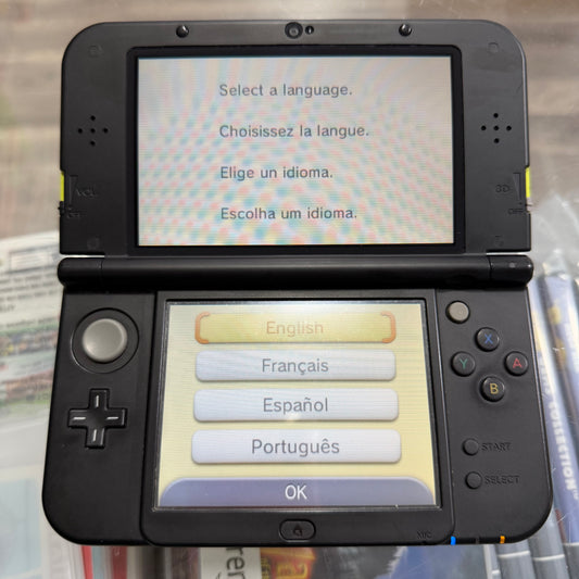 New Nintendo 3DS LL Lime + Black JP Nintendo 3DS [Charger Included]