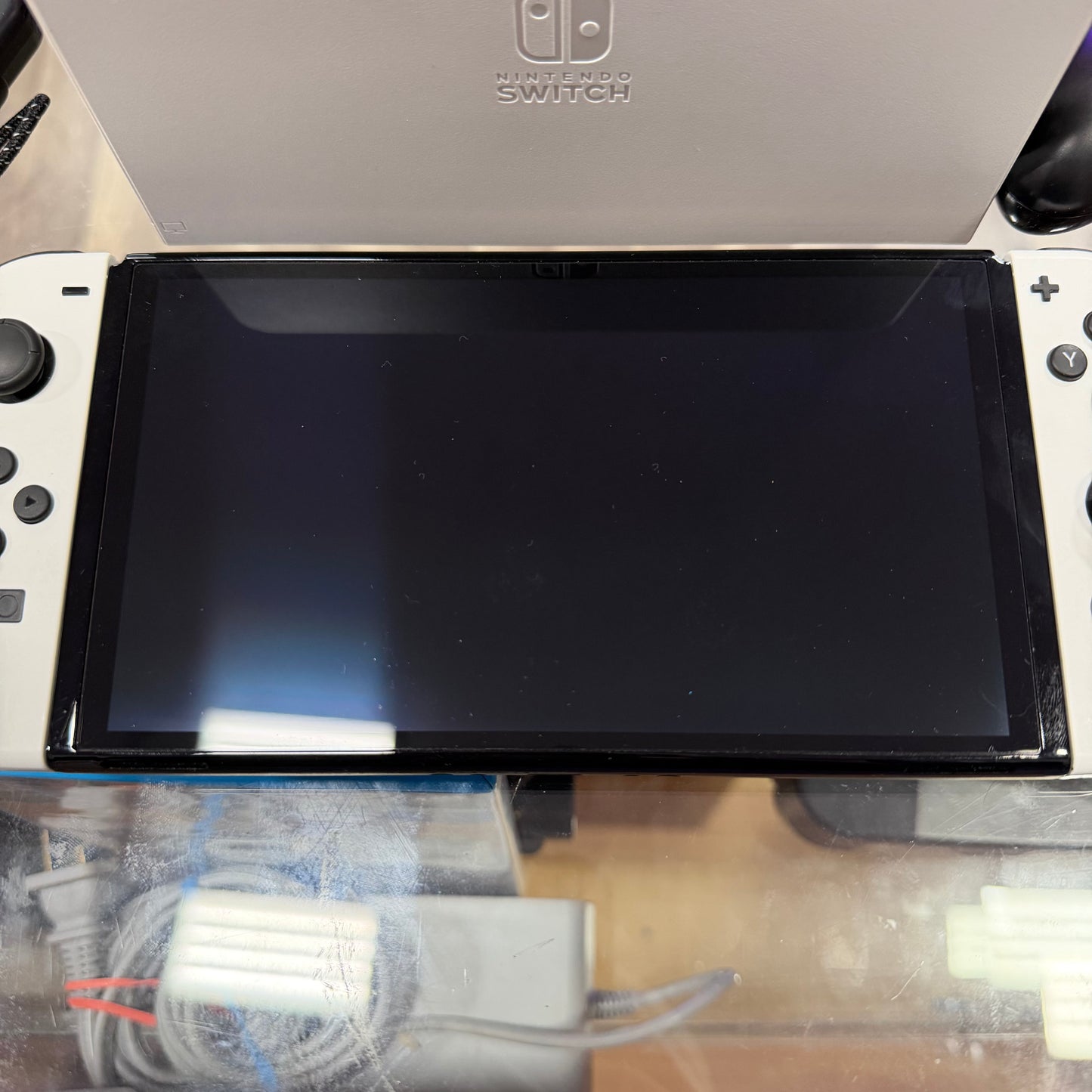 Nintendo Switch OLED With White Joy-Con Nintendo Switch System (6722)