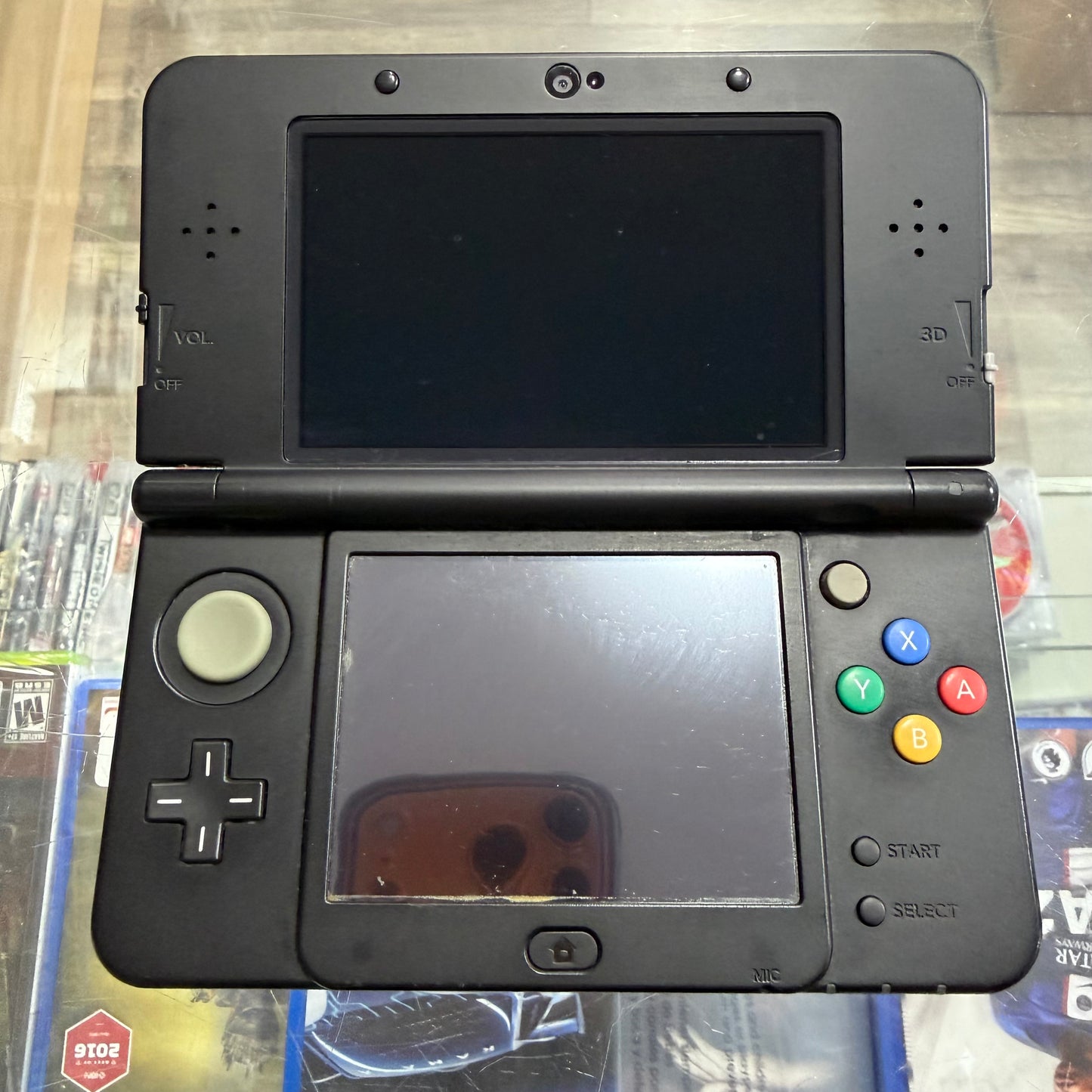 Black New Nintendo 3DS Handheld System With Charger (Region Free) (JAPANESE TO US)