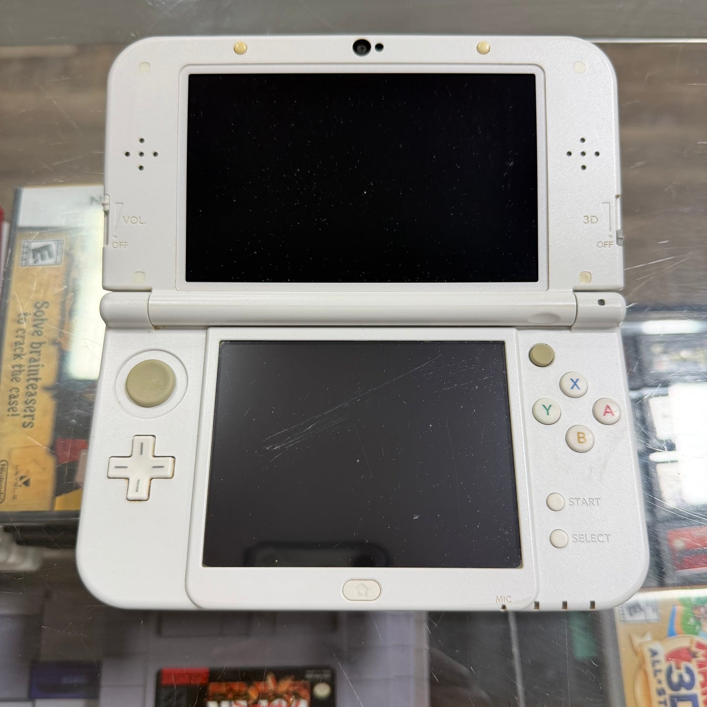 White Nintendo 3DS XL Handheld System With Charger (Region Free)(JAPANESE TO US)