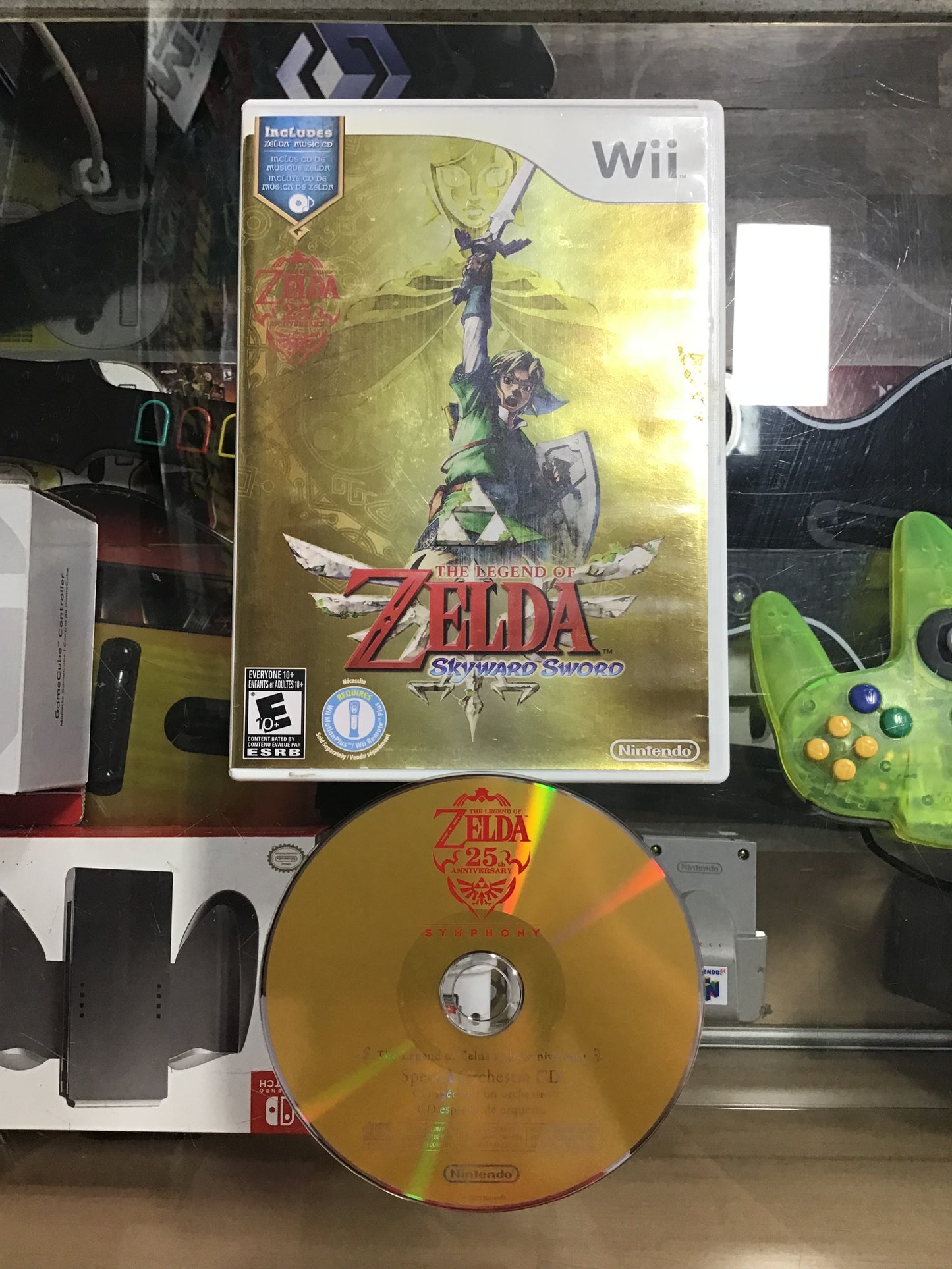 The Legend of Zelda Skyward Sword w/ Zelda Music CD Nintendo Wii