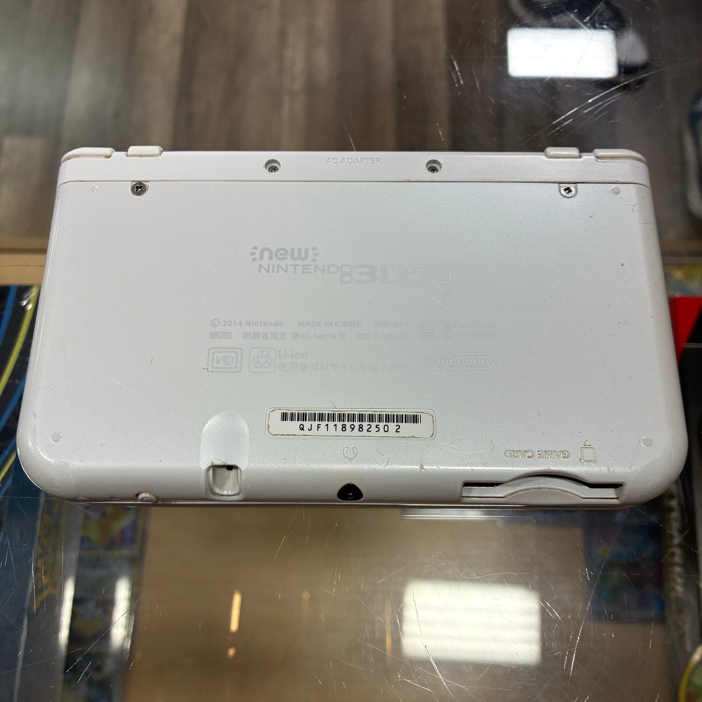 (502)(IPS Bottom Screen) New Nintendo 3DS XL Handheld System (White) w/ Charger (Region Free)(JAPANESE TO US)
