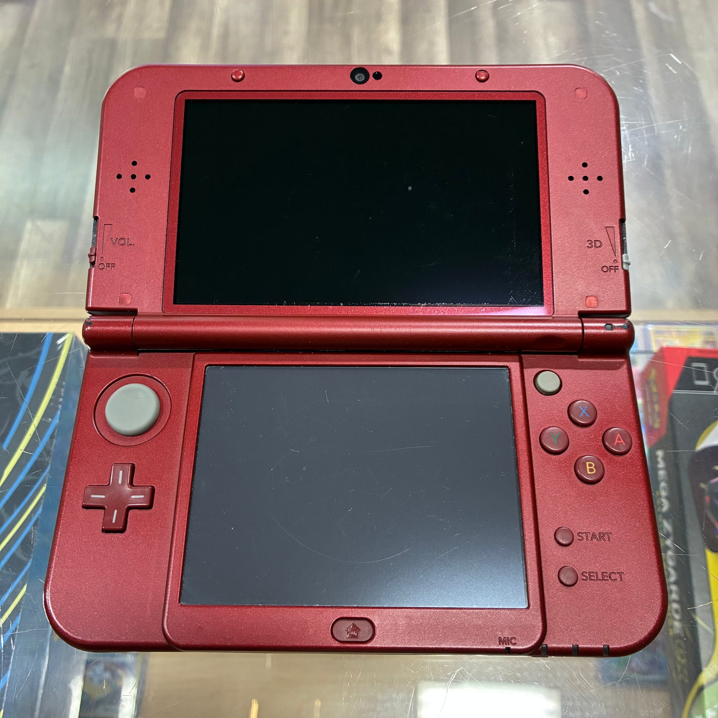 (587) New Nintendo 3DS XL Handheld System (Red) w/ Charger (Region Free)(JAPANESE TO US)