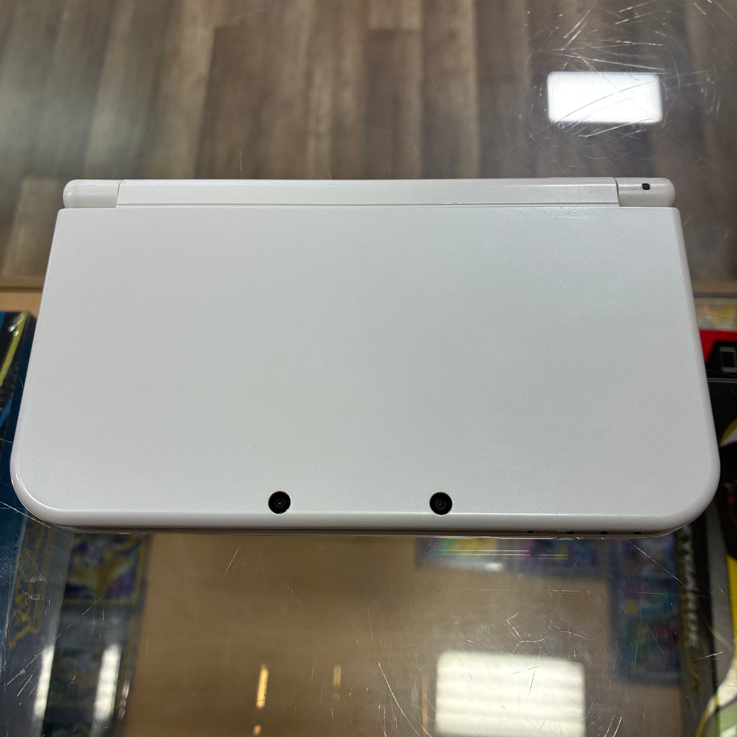 (396)(IPS Bottom Screen) New Nintendo 3DS XL Handheld System (White) w/ Charger (Region Free)(JAPANESE TO US)
