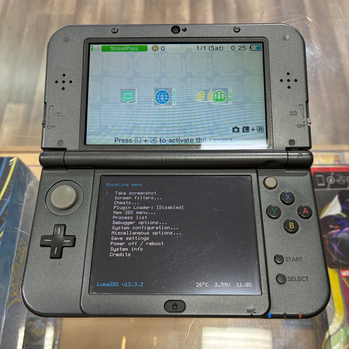 (299)(IPS Top Screen) New Nintendo 3DS XL Handheld System (Black) w/ Charger (Region Free)(JAPANESE TO US)