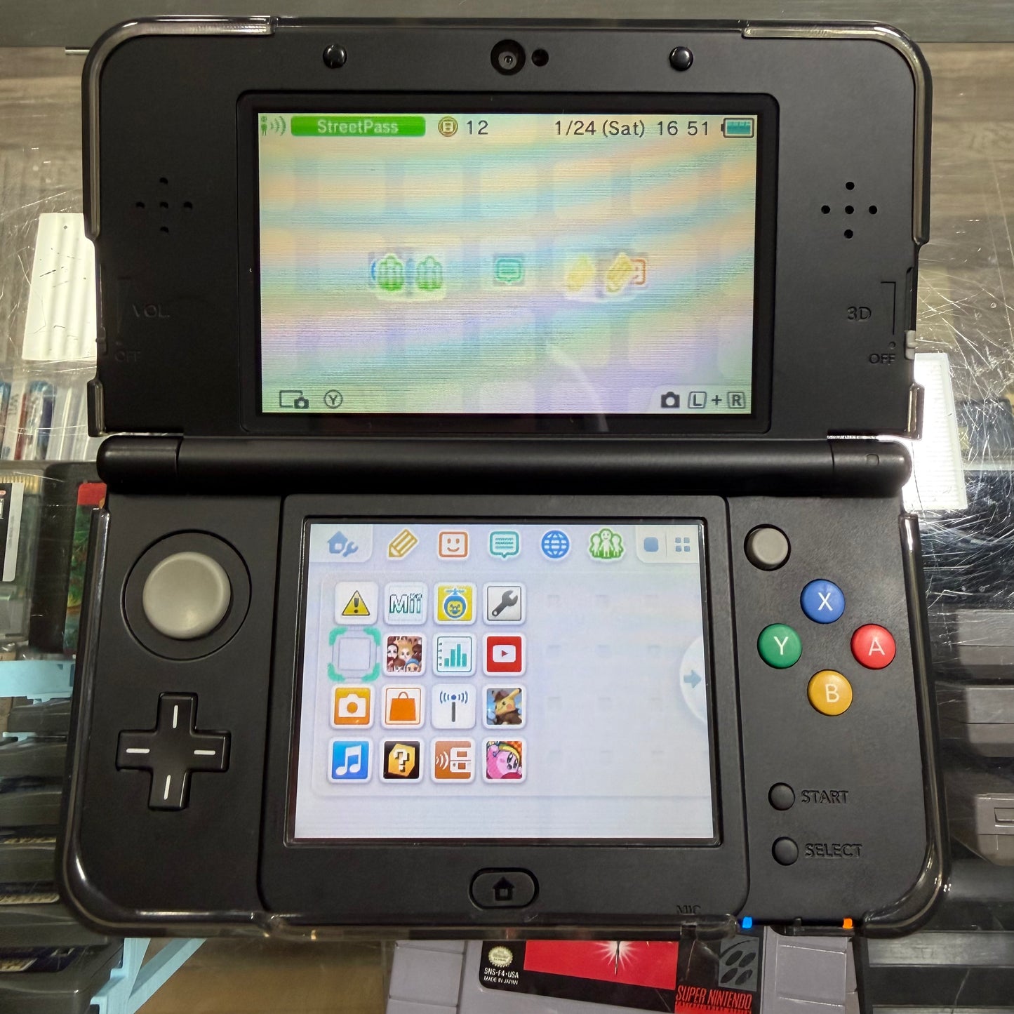 New Nintendo 3DS Super Mario Black Edition Nintendo 3DS (Charger and protective case included) 4gb