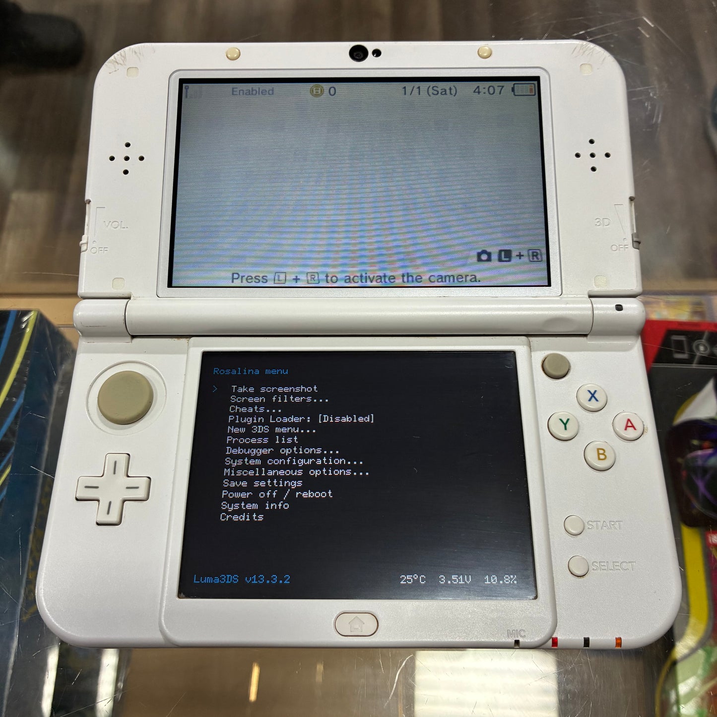 (502)(IPS Bottom Screen) New Nintendo 3DS XL Handheld System (White) w/ Charger (Region Free)(JAPANESE TO US)