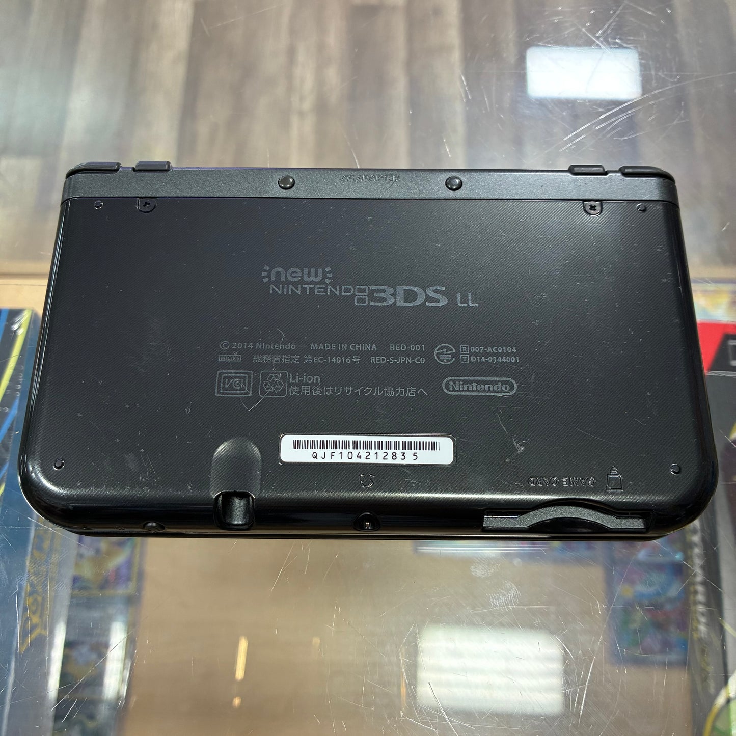(835) New Nintendo 3DS XL Handheld System (Black) w/ Charger (Region Free)(JAPANESE TO US)
