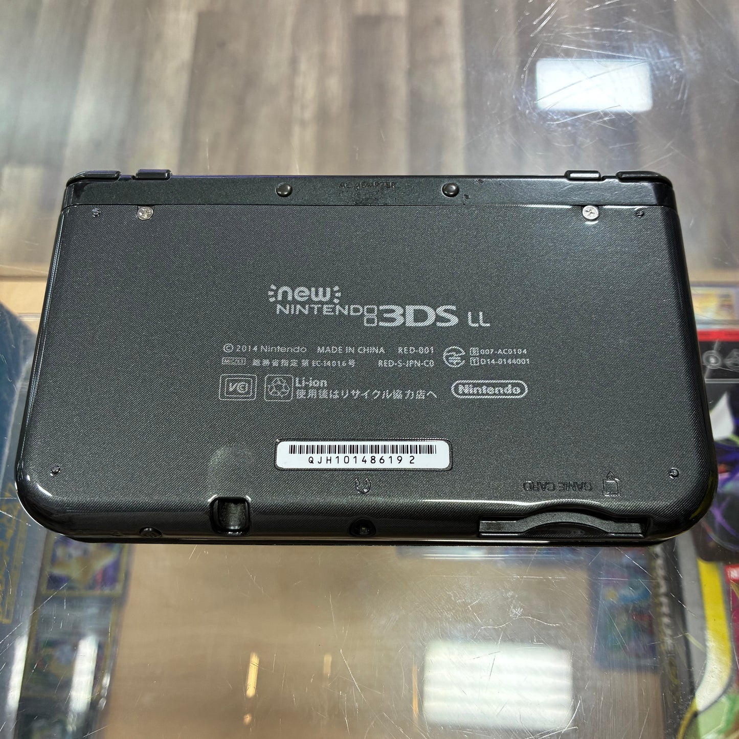 (192)(IPS Top Screen) New Nintendo 3DS XL Handheld System (Black) w/ Charger (Region Free)(JAPANESE TO US)