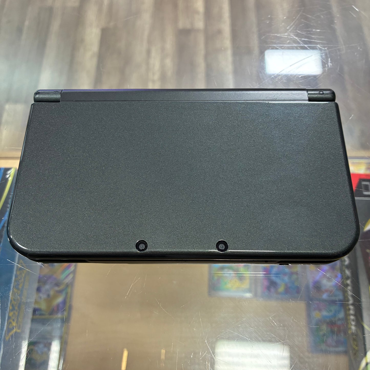 (835) New Nintendo 3DS XL Handheld System (Black) w/ Charger (Region Free)(JAPANESE TO US)