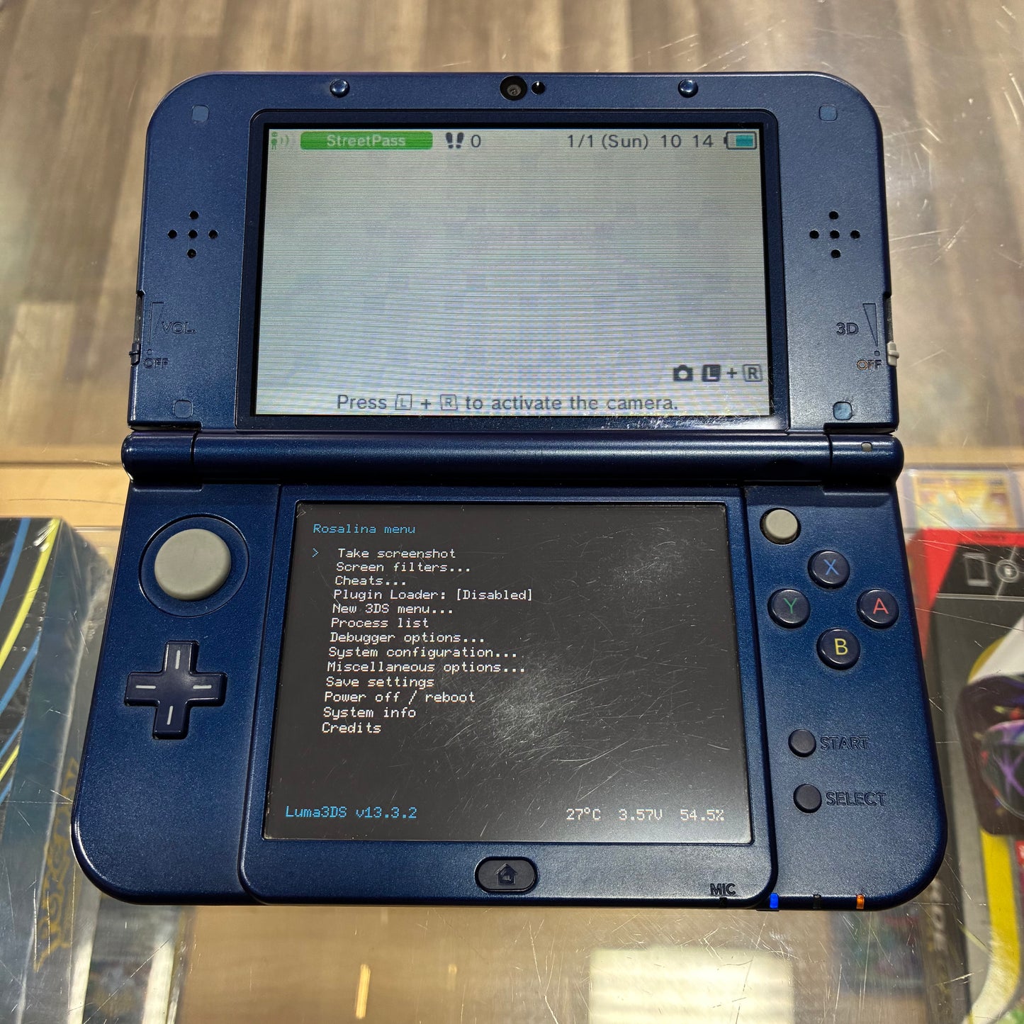 (084) New Nintendo 3DS XL Handheld System (Blue) w/ Charger (Region Free)(JAPANESE TO US)