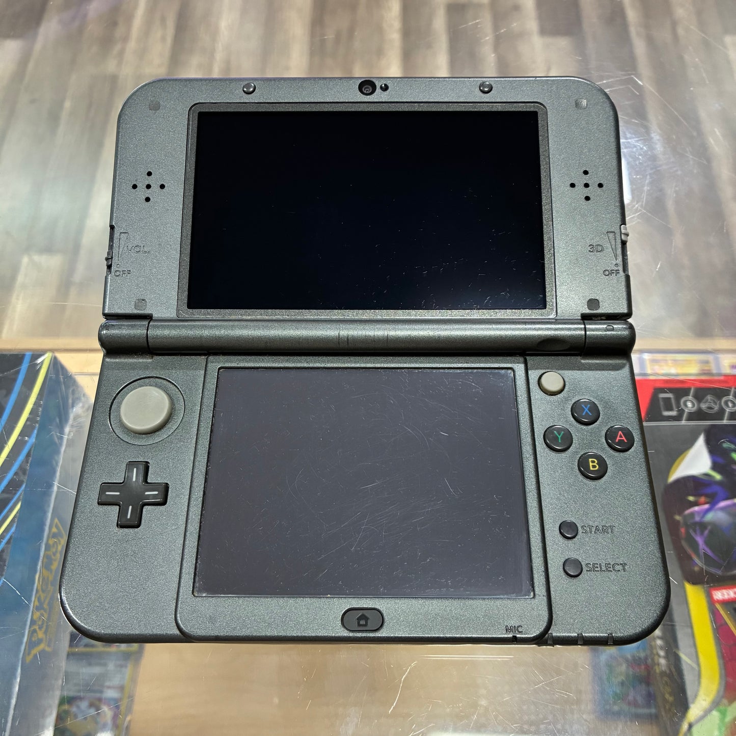(299)(IPS Top Screen) New Nintendo 3DS XL Handheld System (Black) w/ Charger (Region Free)(JAPANESE TO US)