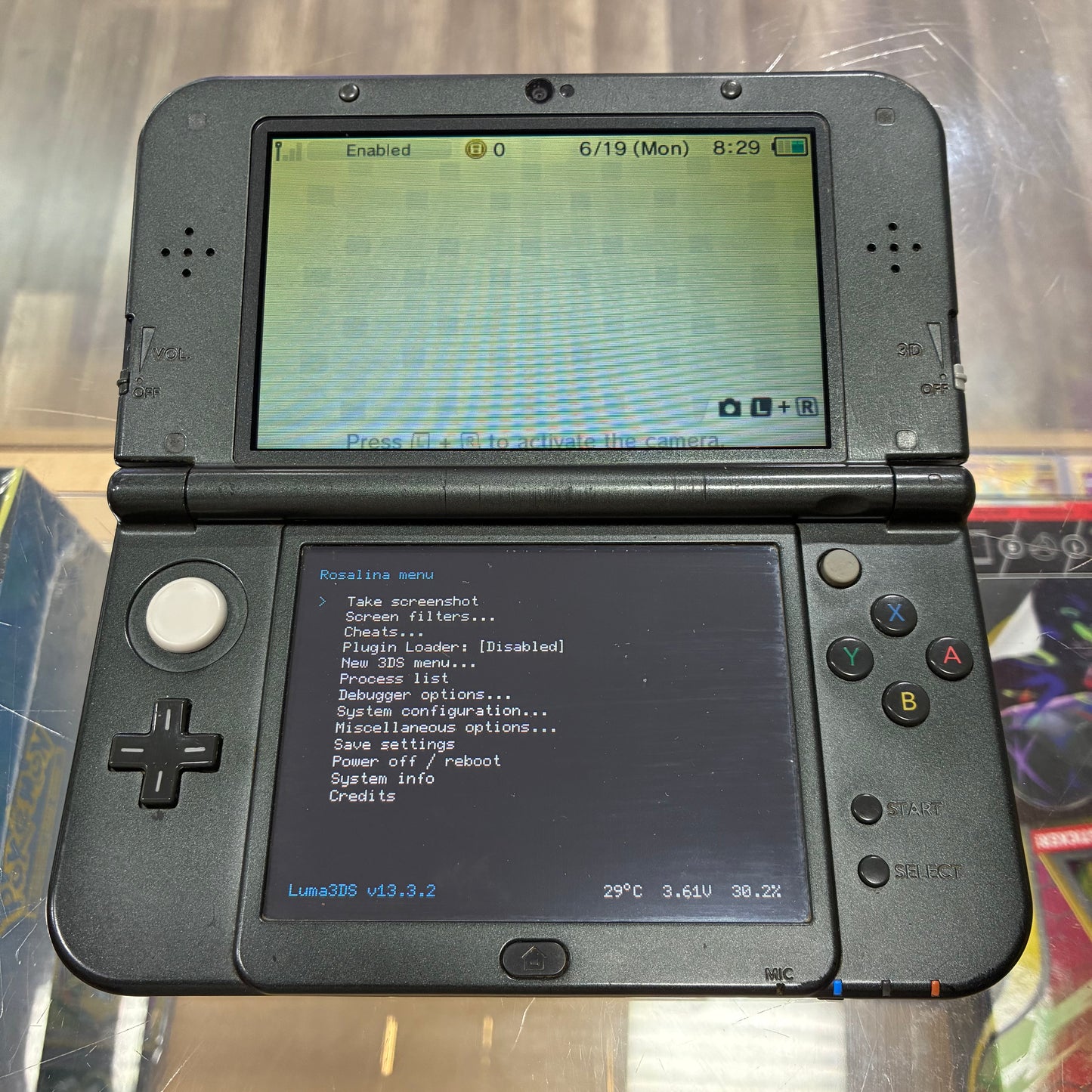 (192)(IPS Top Screen) New Nintendo 3DS XL Handheld System (Black) w/ Charger (Region Free)(JAPANESE TO US)