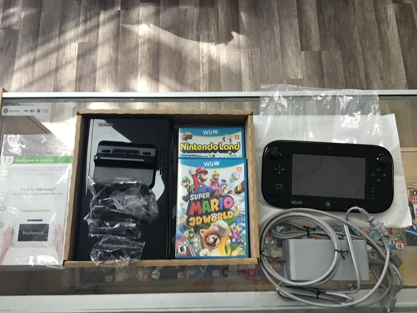 Wii U 32GB Console Super Mario 3D World Deluxe Set