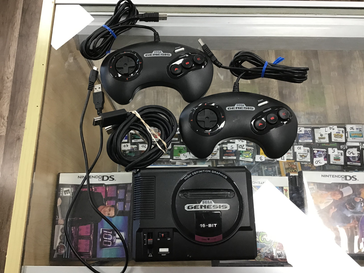 Sega genesis Mini system with wires and 2 controller (digital system)