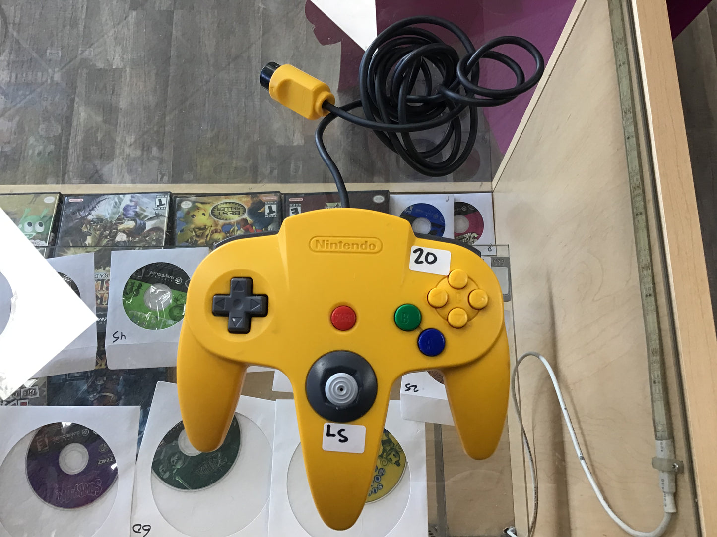 Nintendo 64 Controller Yellow (Loose Stick)