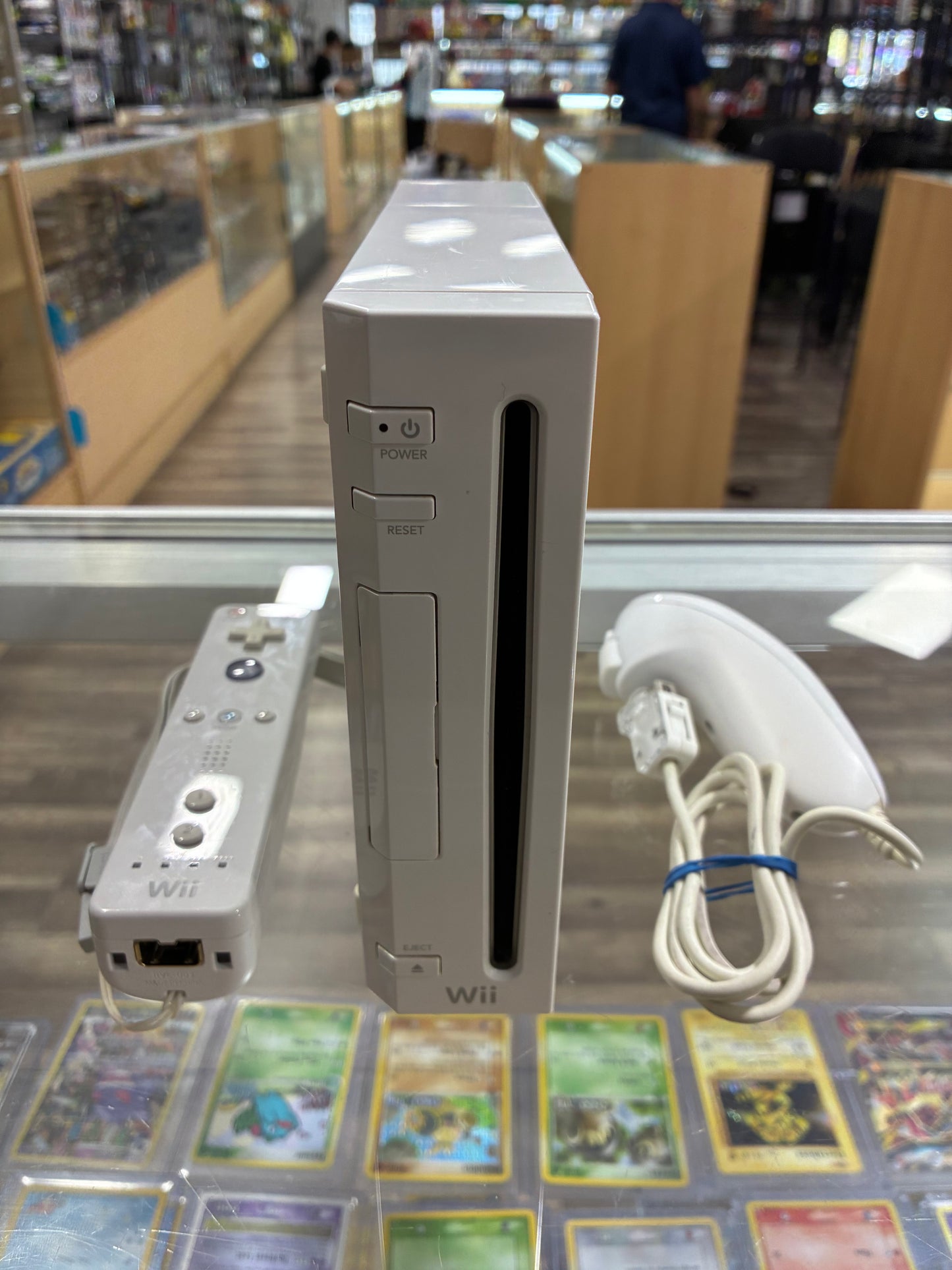 Nintendo Wii System with All Wires and Controllers (250)