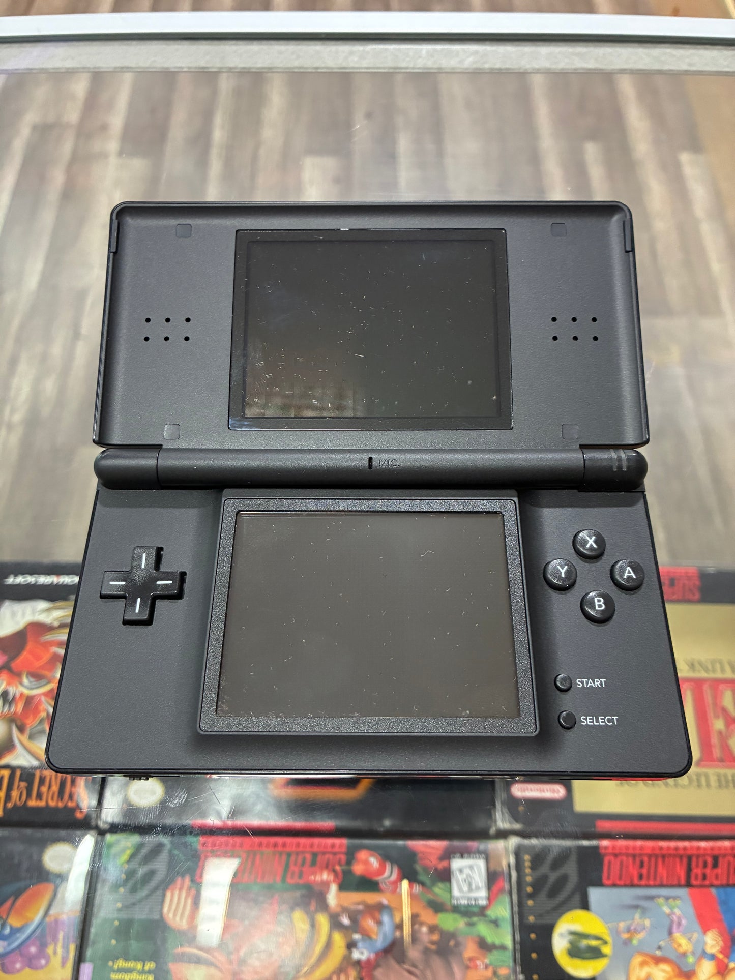 Nintendo DS Lite Handheld System (Black) w/ Charger