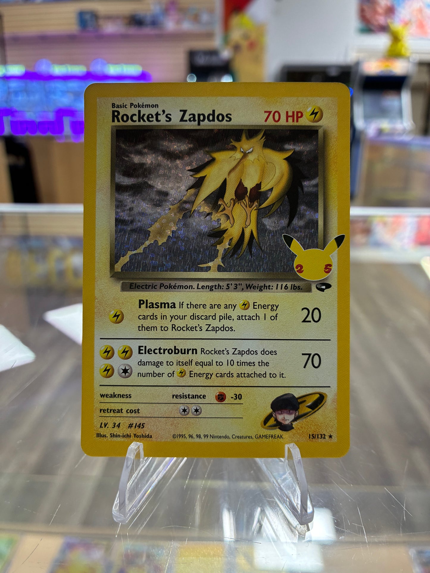 (NM) Rocket's Zapdos - Celebrations: Classic Collection