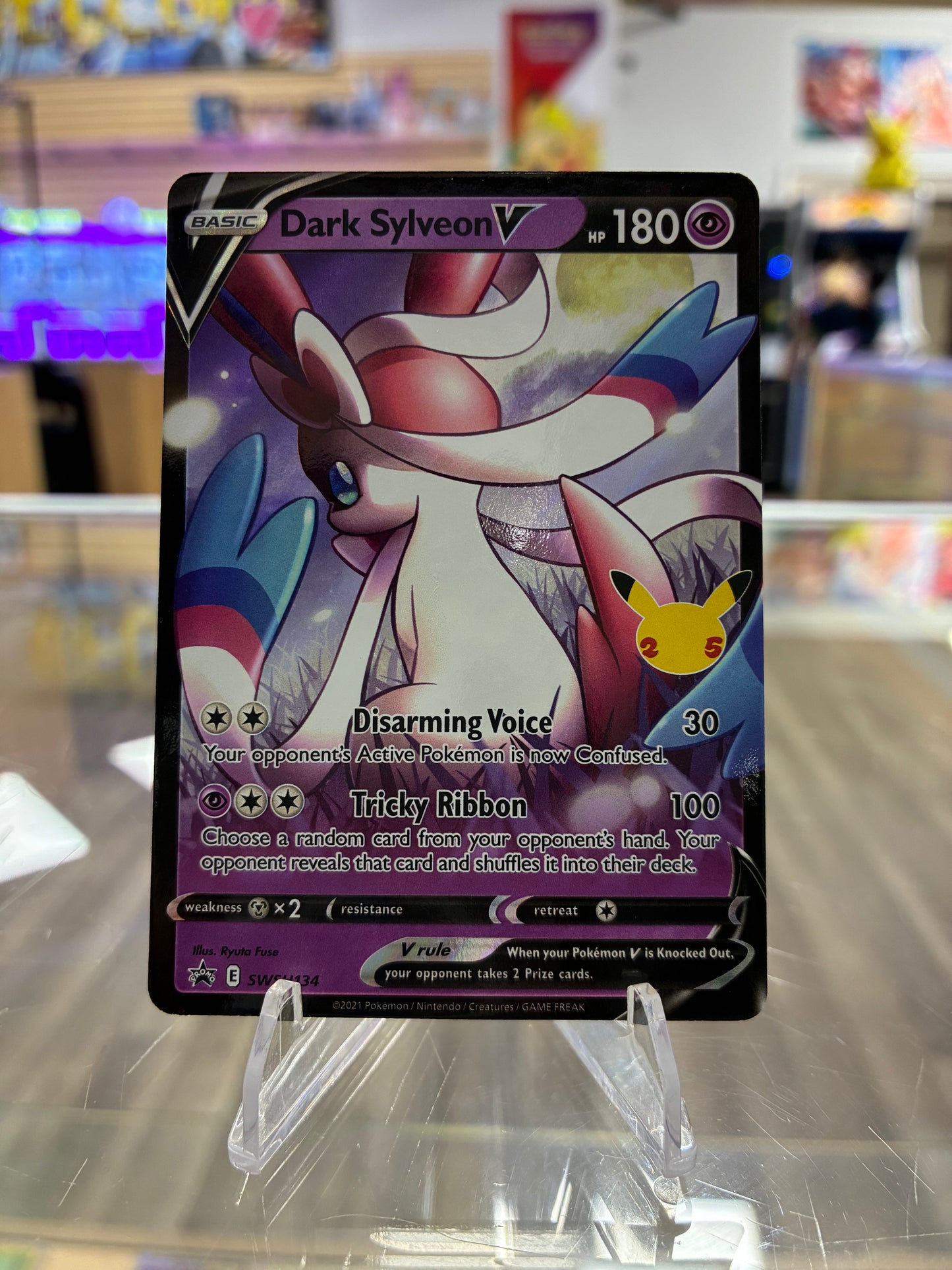(NM) Dark Sylveon V - SWSH134 - SWSH: Sword & Shield Promo Cards