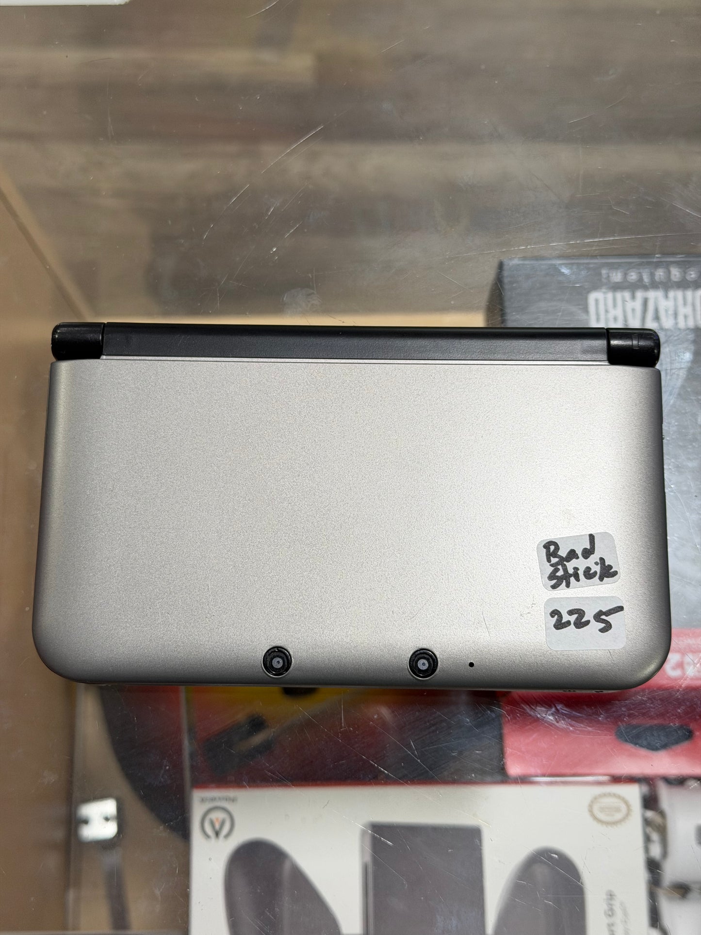 Gray Nintendo 3DS XL Handheld System With Charger (Region Free)(JAPANESE TO US) 056