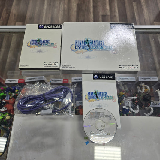 Final Fantasy Crystal Chronicles Limited Edition Box GBA Cable Nintendo GameCube