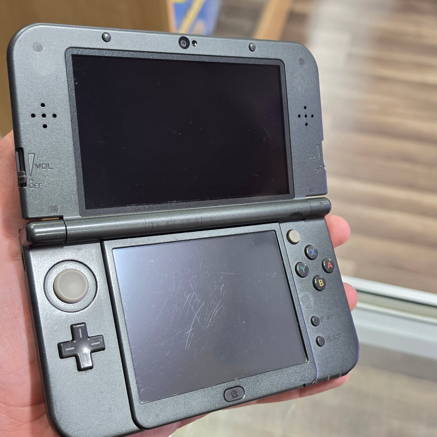 Black New Nintendo 3DS XL Handheld System With Charger (Region Free)(JAPANESE TO US)