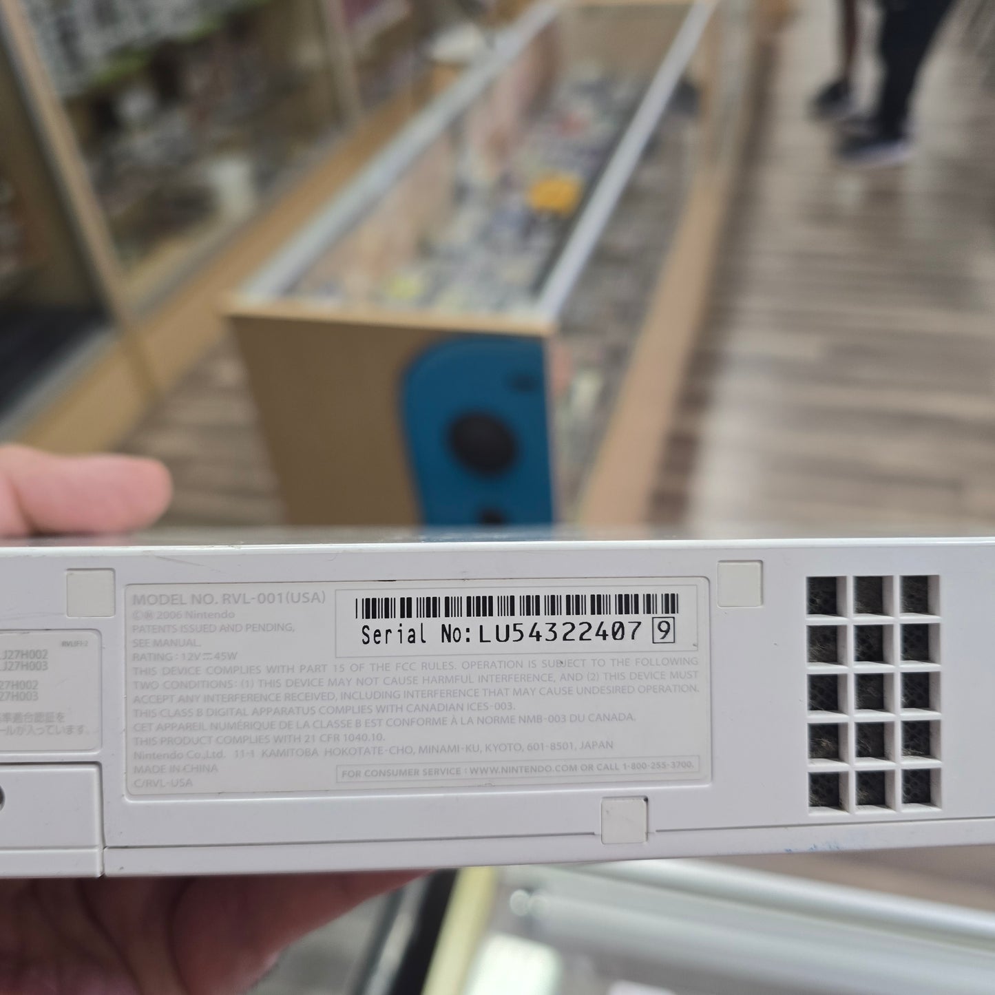 (407) Nintendo Wii System [All Cables And Controllers Included]