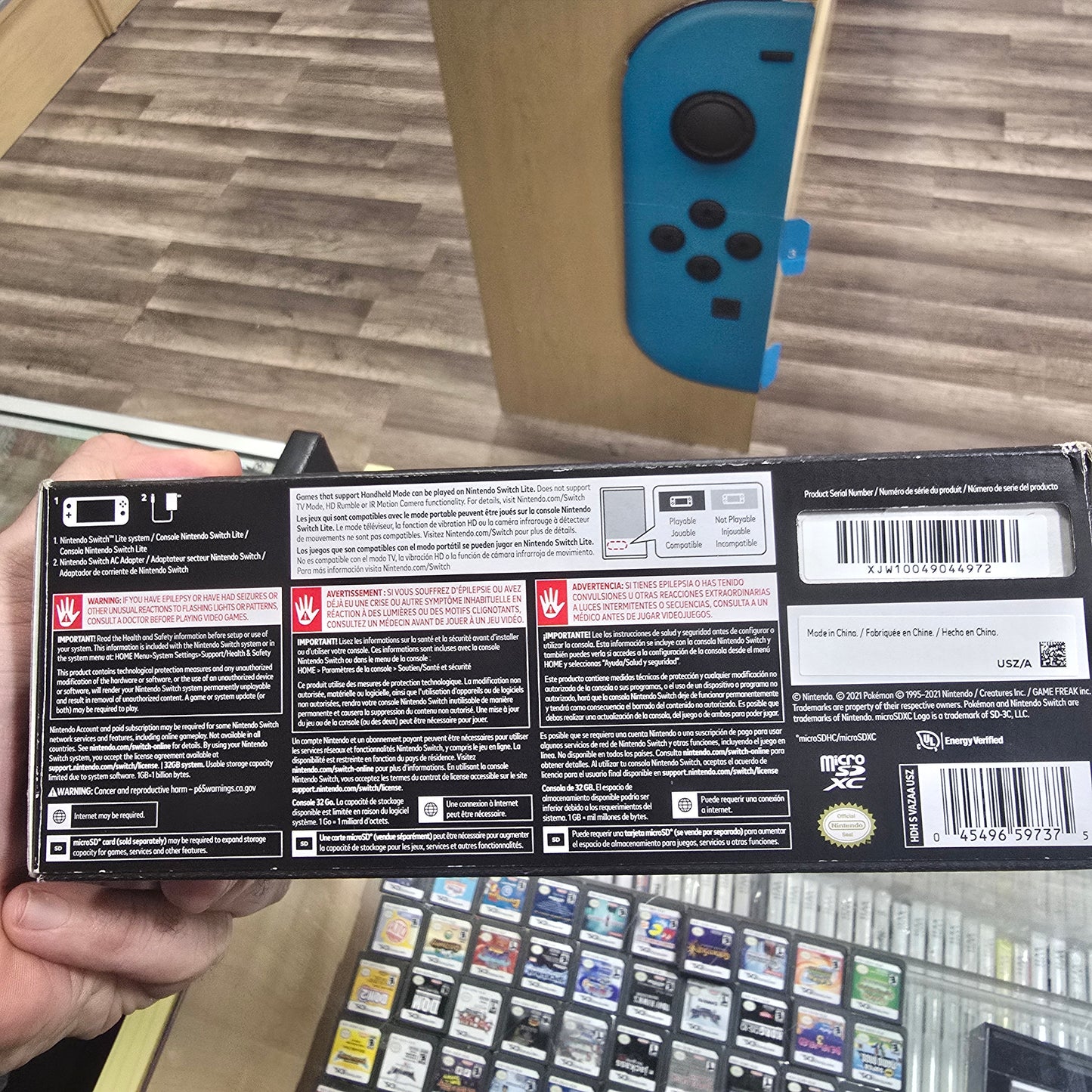 Nintendo Switch Lite: Dialga & Palkia Edition Nintendo Switch System (NO CHARGER)