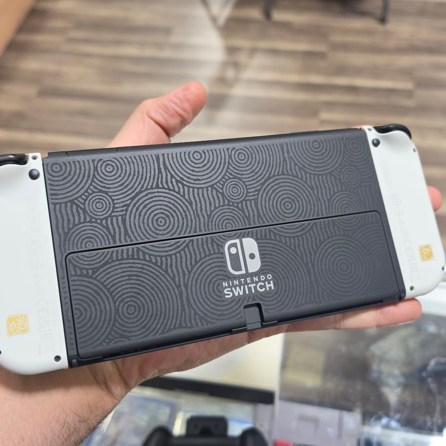 Nintendo Switch OLED [Zelda: Tears Of The Kingdom Edition] Nintendo Switch