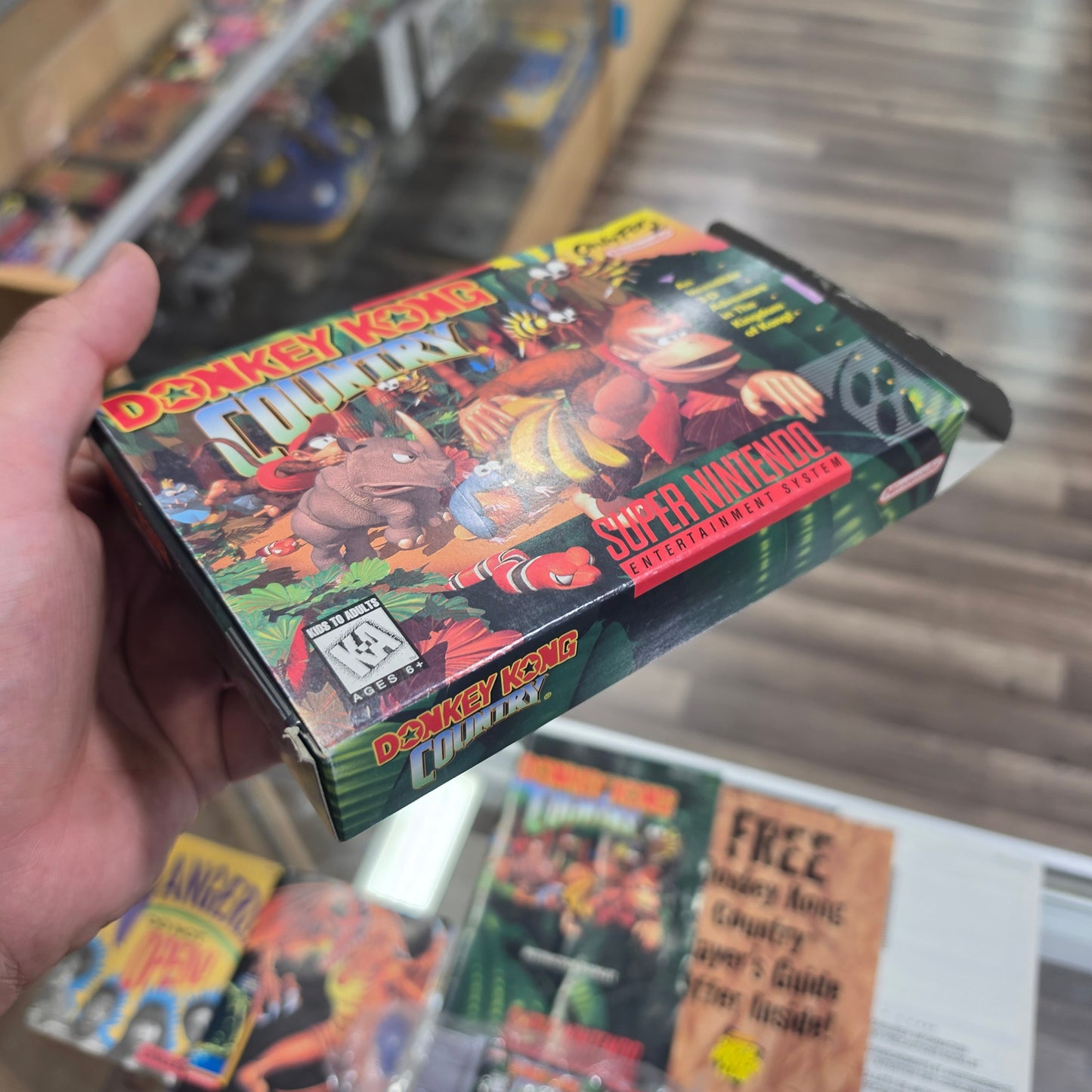 Donkey Kong Country Super Nintendo CIB with Poster (NO TRAY)