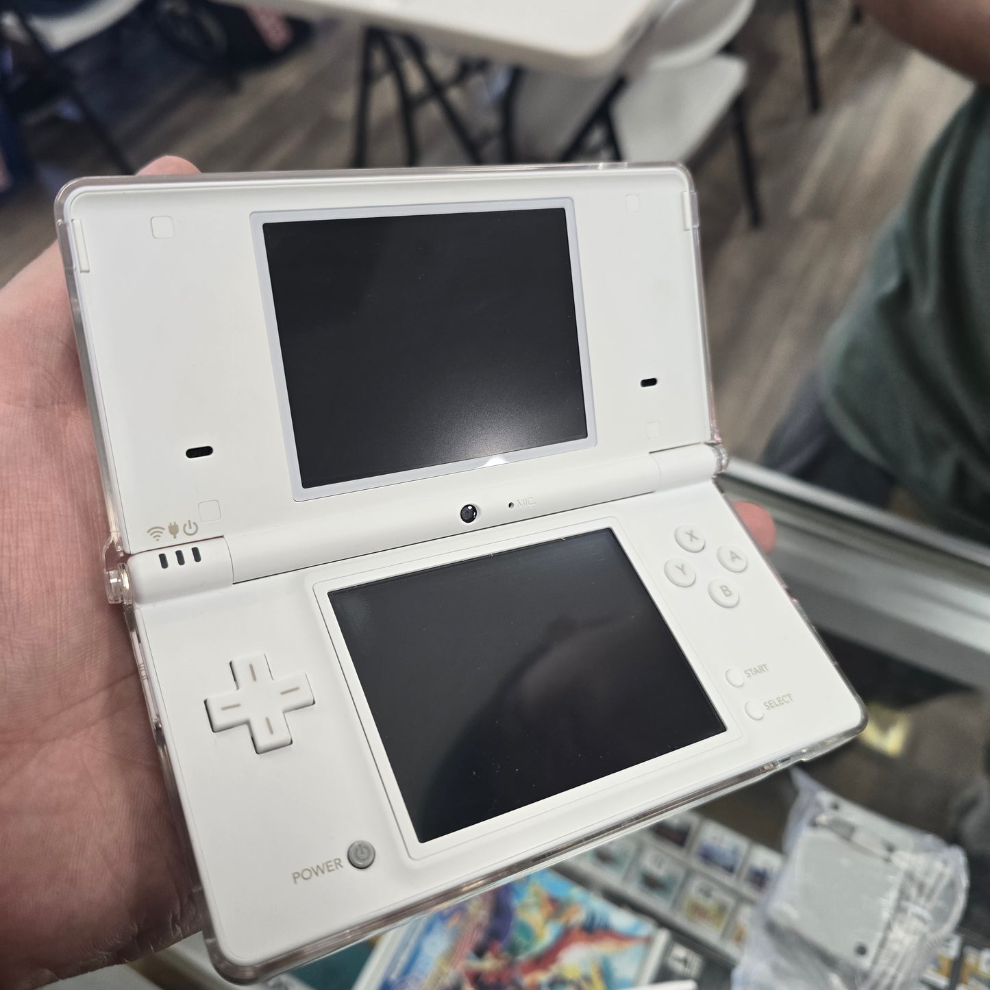 White Nintendo DSI System with Charger (Very Clean Top and Bottom Screen)