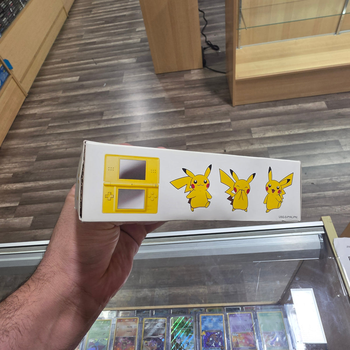 Nintendo DS Lite Yellow Pikachu Limited Edition (LIKE NEW)