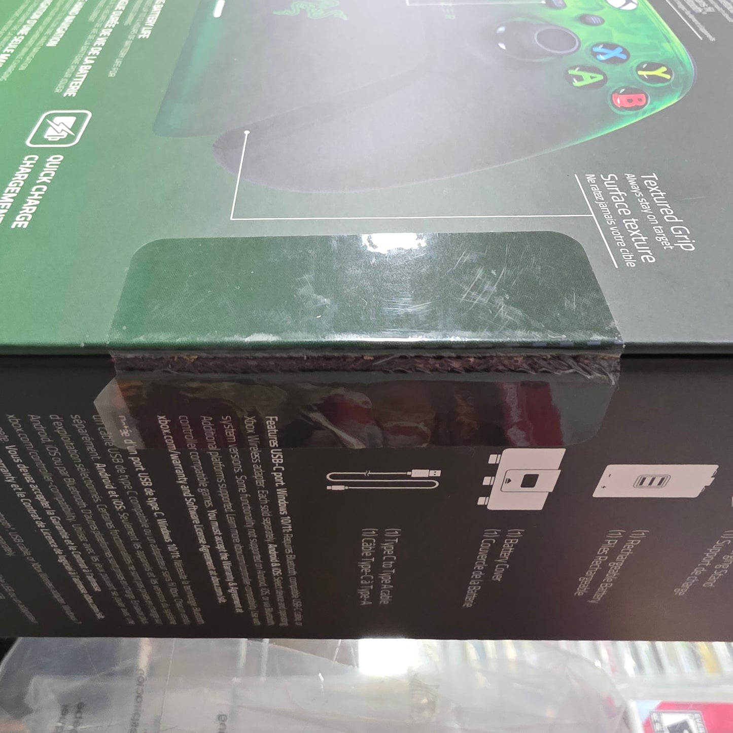 New Sealed Razer Wireless Controller and Quick Charging Stand For Xbox One