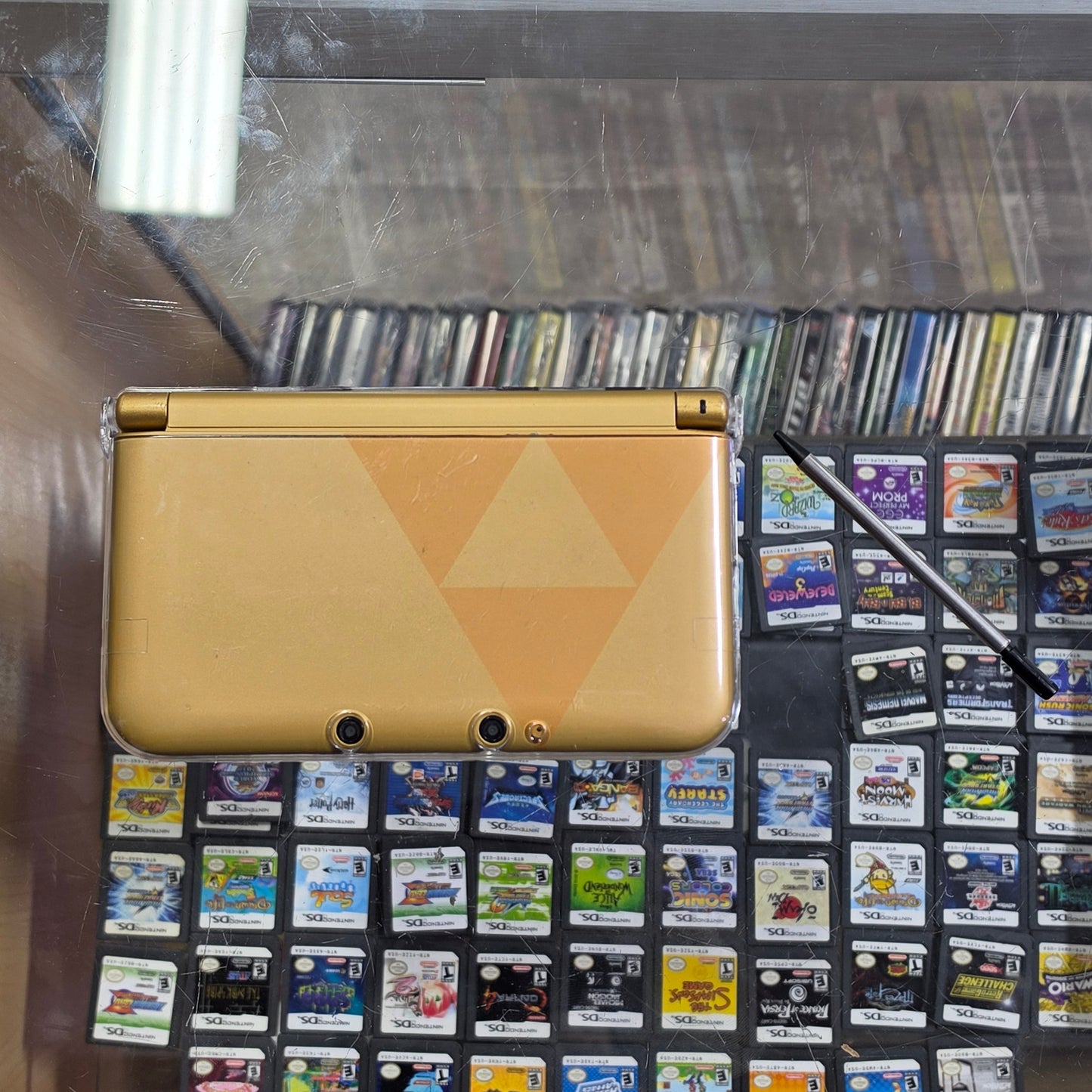 Nintendo 3DS XL Zelda Edition Handheld System with Charger (RESHELL)