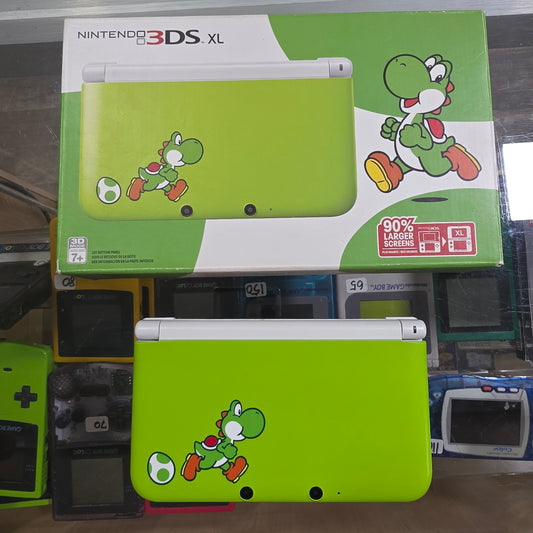 Nintendo 3DS XL Yoshi [Special Edition] Nintendo 3DS [Charger Included]