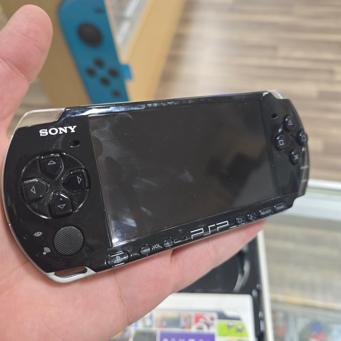 PSP 3000 Model CIB with Box and Charger