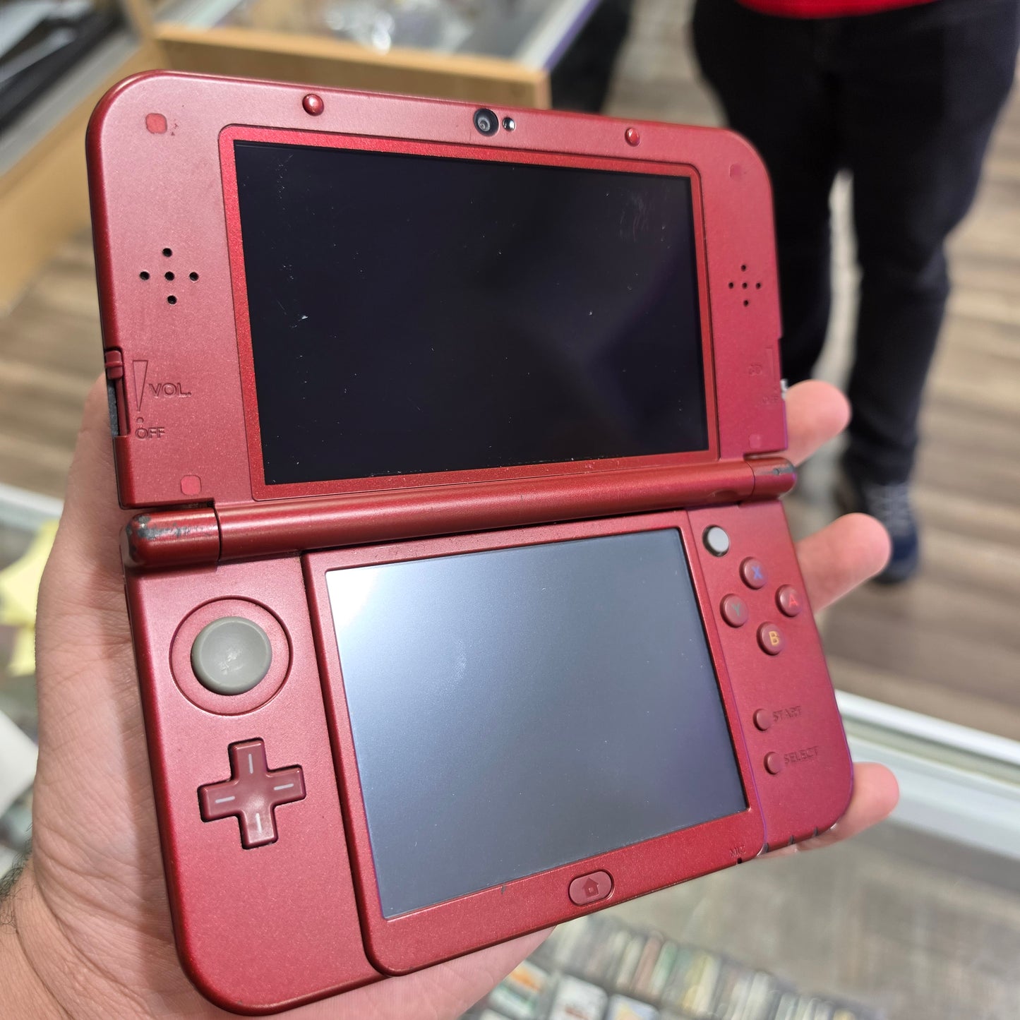 Red New Nintendo 3DS XL Handheld System With Charger (Region Free)(JAPANESE TO US)