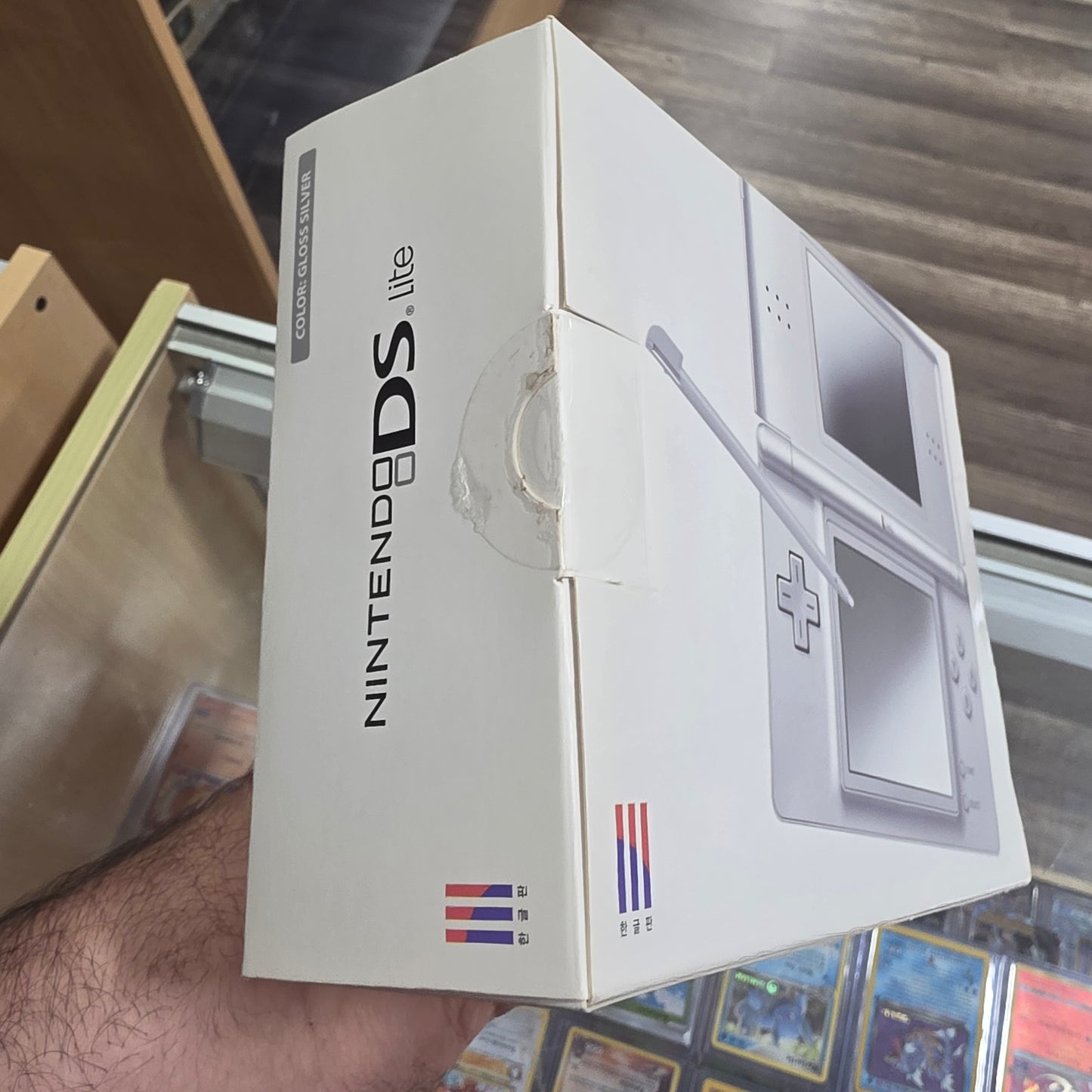 Nintendo DS Lite Korean Version Handheld System Crystal White (UNOPENED) (Rare)