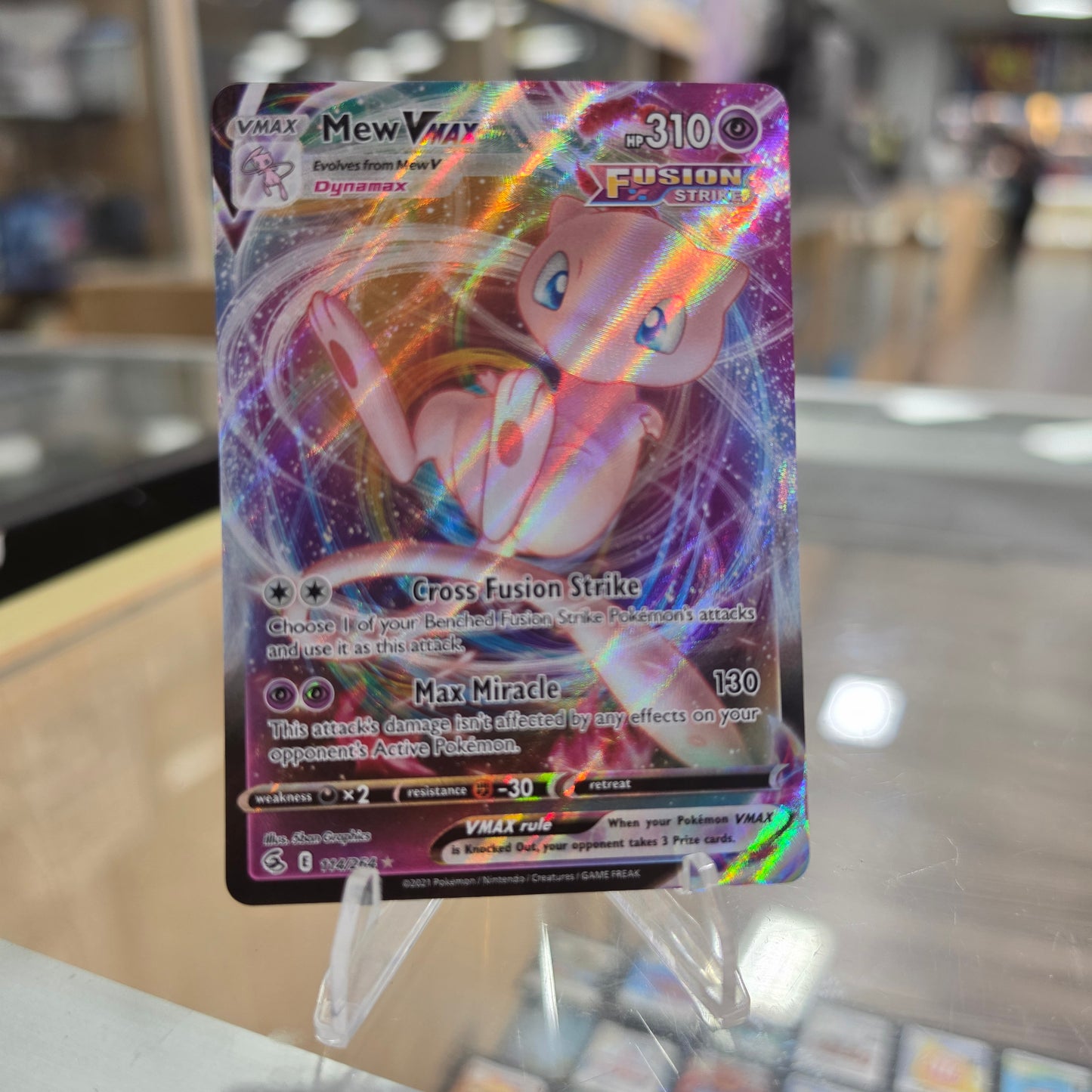 Mew VMAX - SWSH08: Fusion Strike (NM)