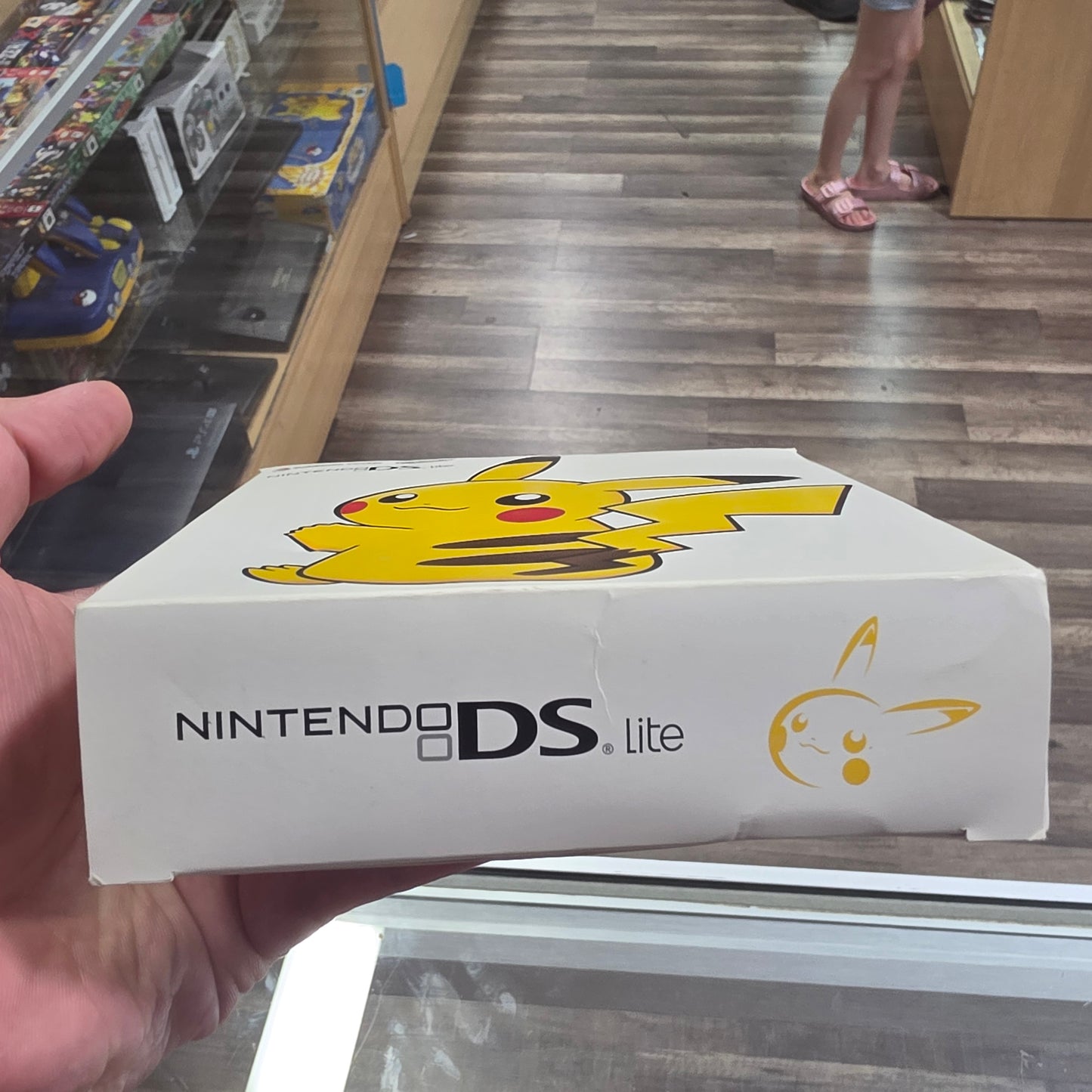 Nintendo DS Lite Yellow Pikachu Limited Edition (NEVER USED)