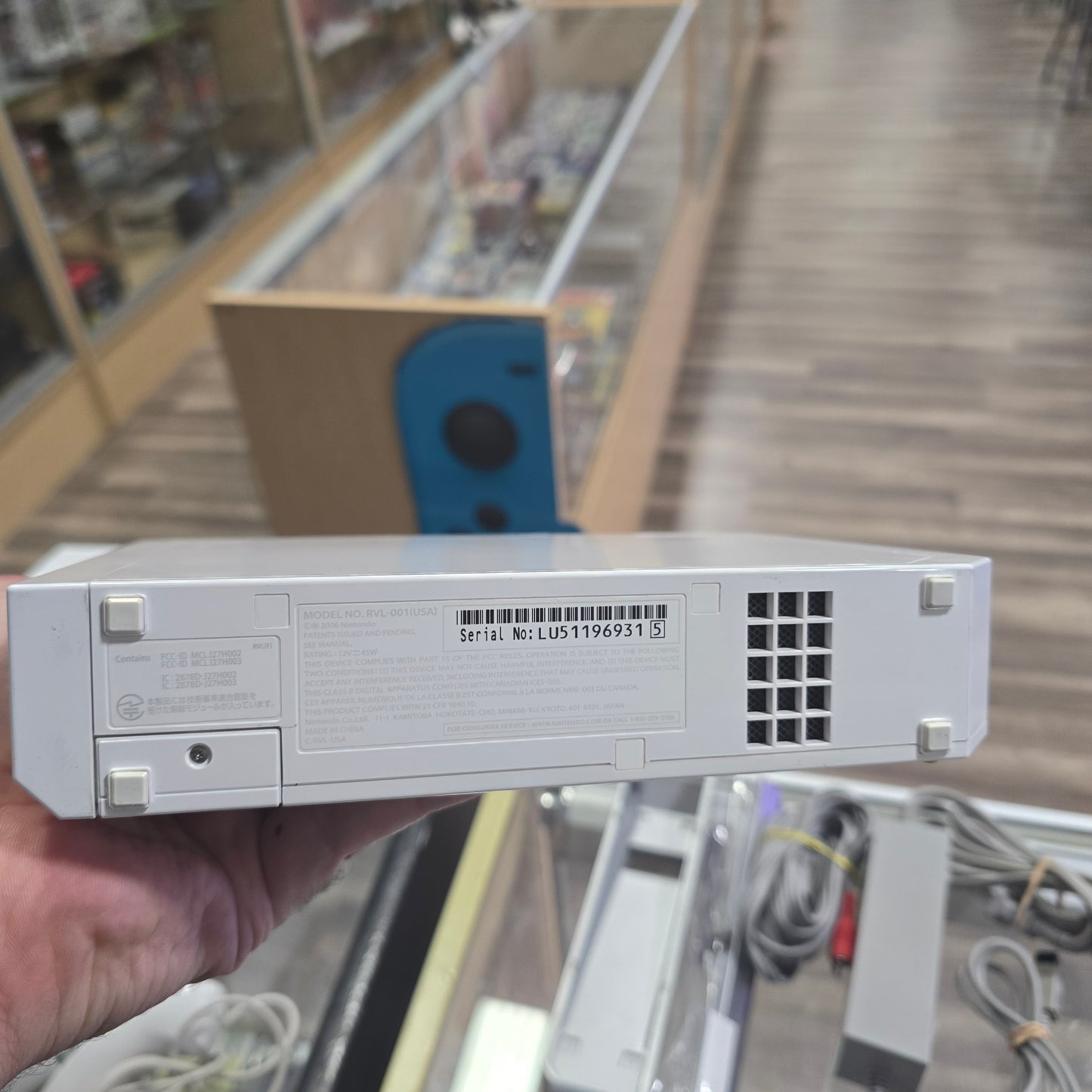 (931) Nintendo Wii System [All Cables And Controllers Included]