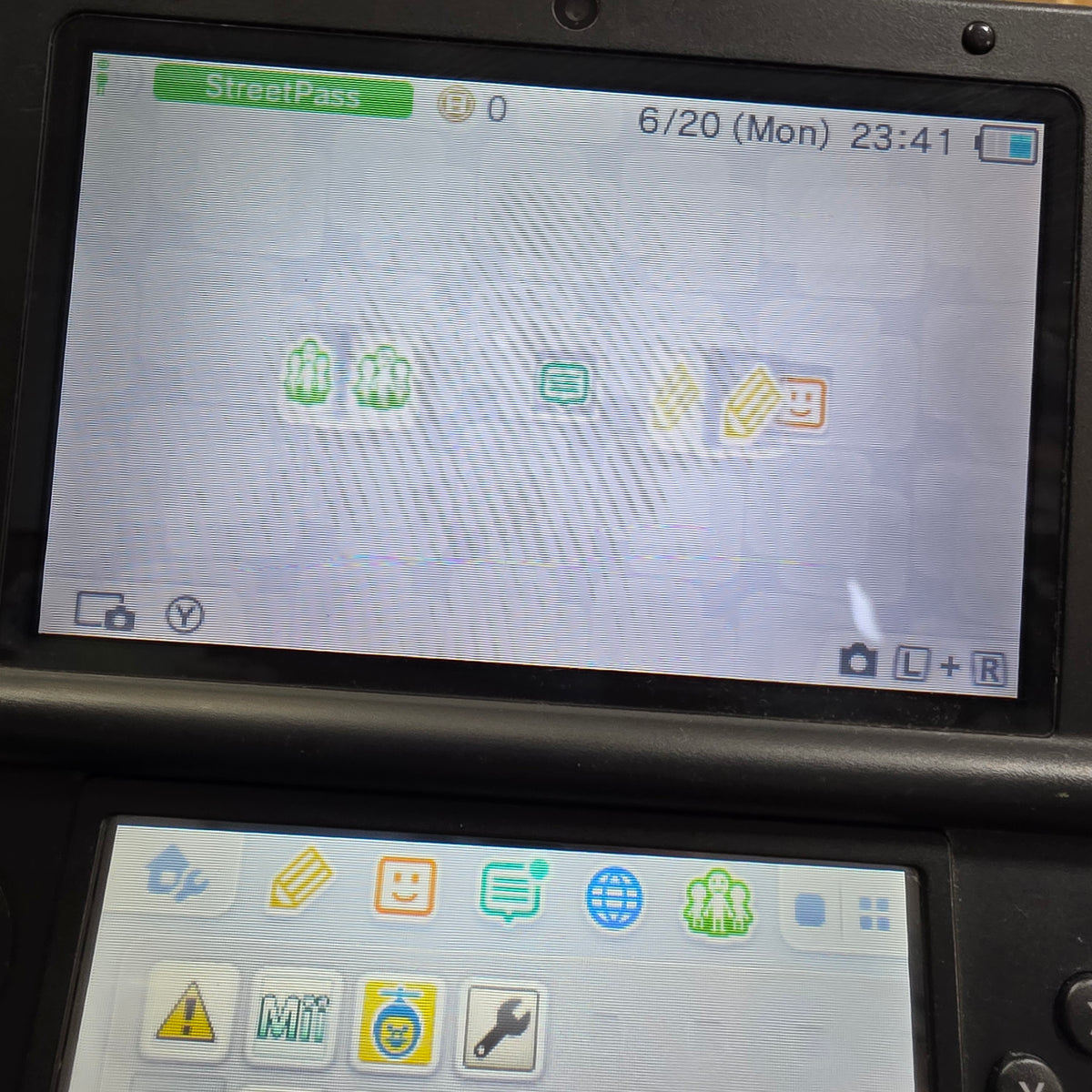 (913) Blue Nintendo 3DS XL Handheld System With Charger (Region Free)(JAPANESE TO US) (CHECK SCREEN)
