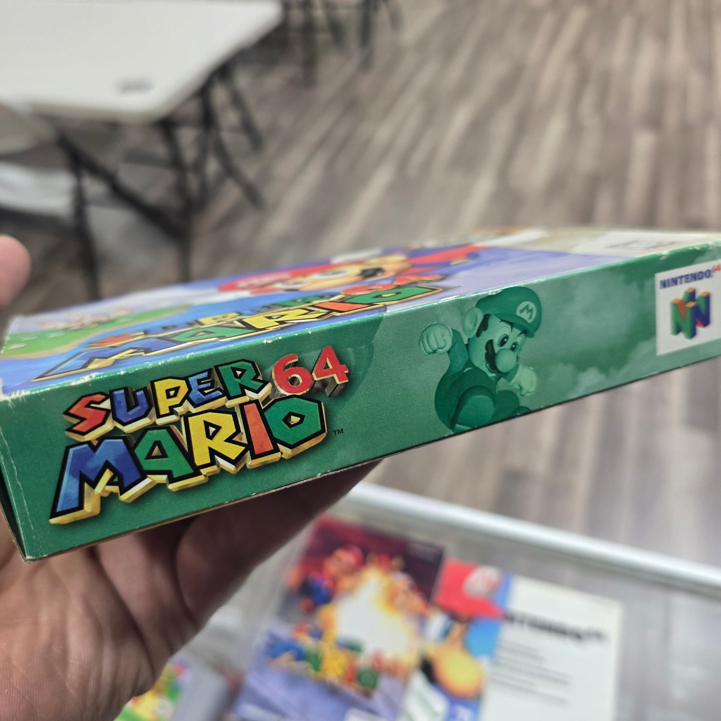 Super Mario 64 CIB with Box Protector Nintendo 64